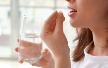 Bà bầu có nên uống acid folic mỗi ngày không?