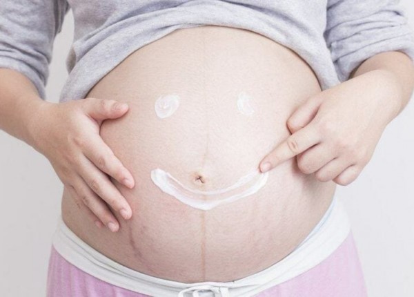 Bôi kem trị rạn da bao lâu hiệu quả? Thời gian và cách sử dụng