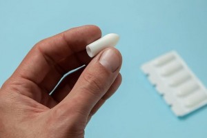 Viên đặt âm đạo có ảnh hưởng nội tiết không? [Tư vấn từ chuyên gia]